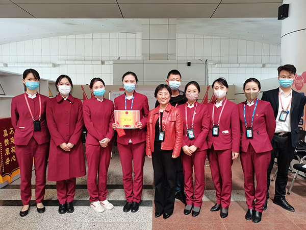 1667525625987278.jpg 旅客服務(wù)部開(kāi)展第四季度崗位“大練兵” 技能“大比武”活動(dòng)1.jpg