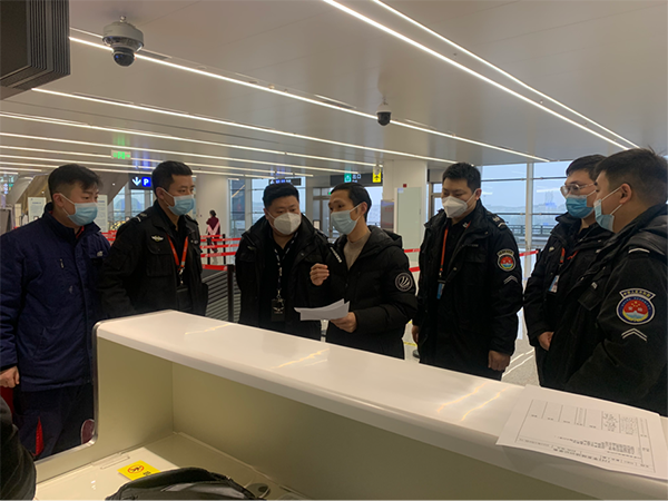 1676016541861883.png 安檢站開展T2行李系統培訓.png